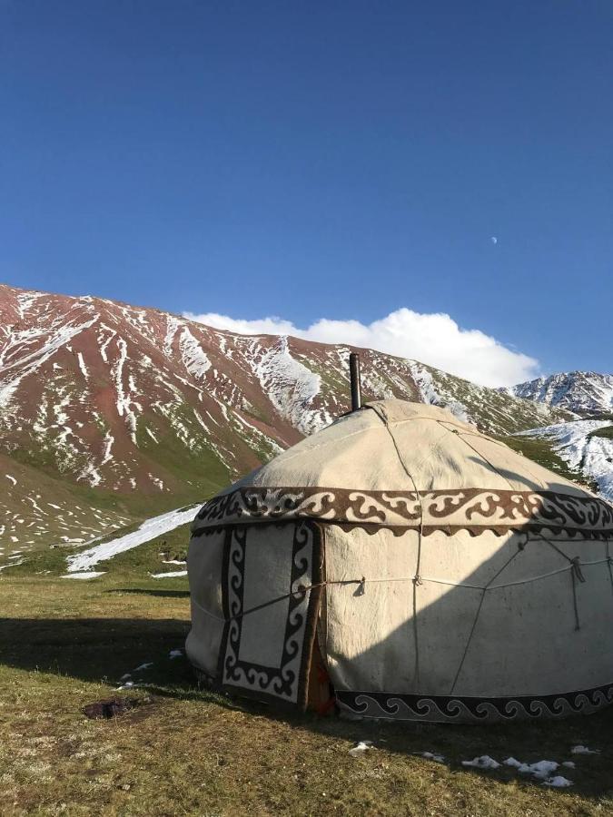 Pamir Nomad Yurt Camp Otel Kara-Kavak Dış mekan fotoğraf