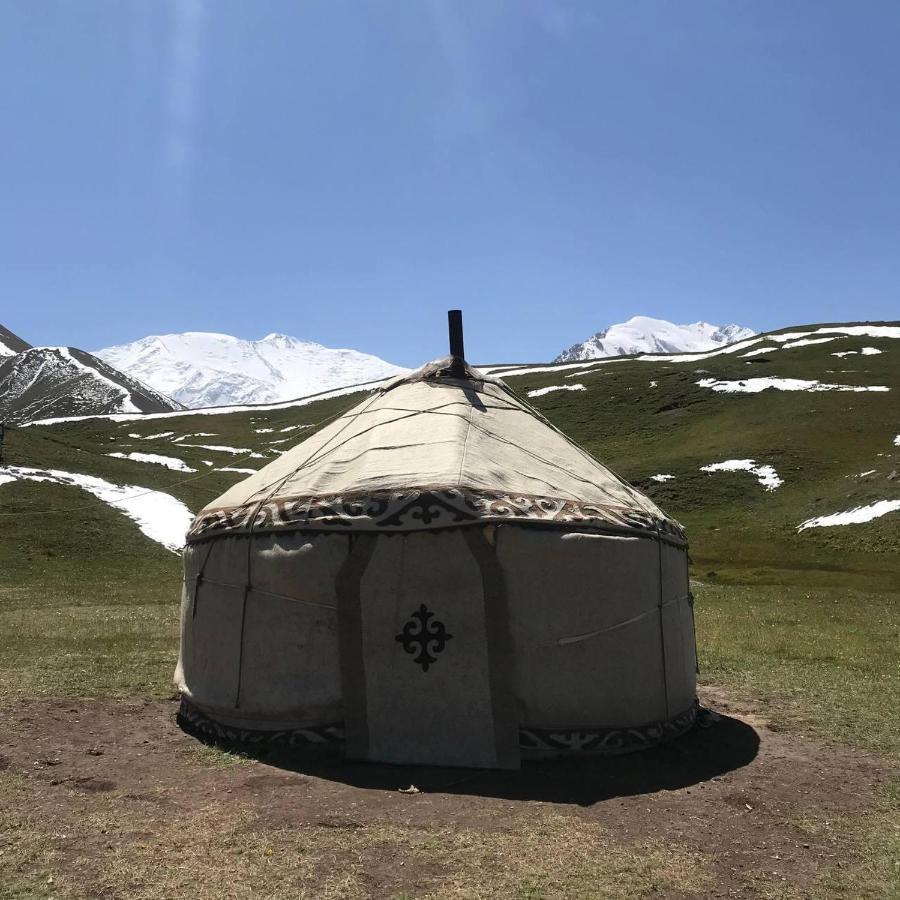 Pamir Nomad Yurt Camp Otel Kara-Kavak Dış mekan fotoğraf